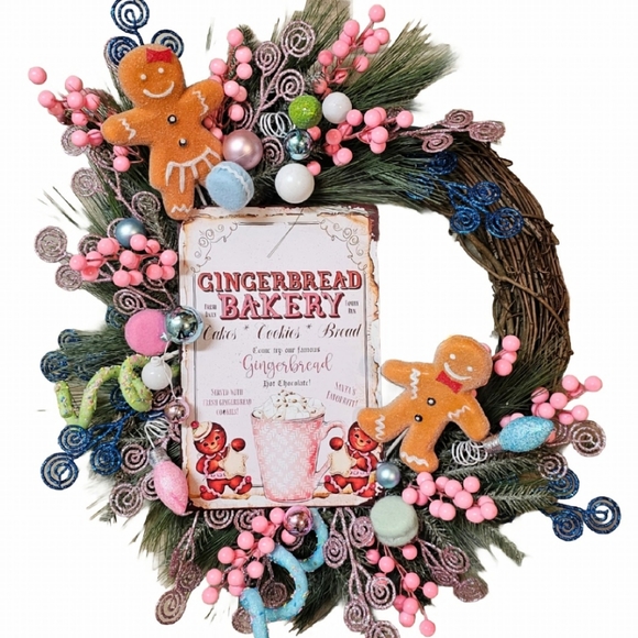 Gingerbread bakery Christmas wreath - Picture 1 of 10